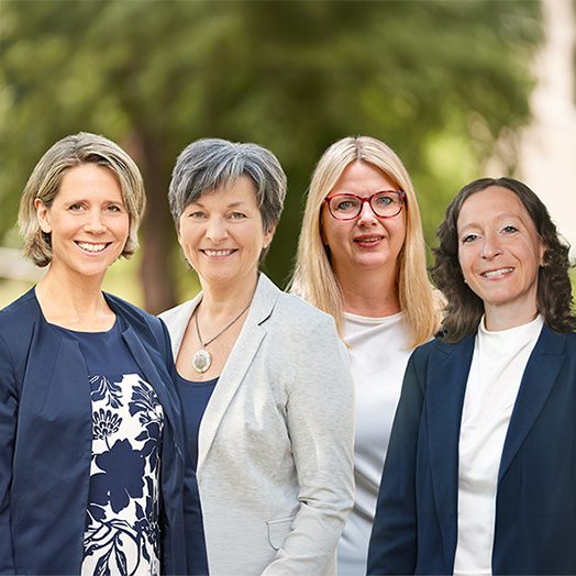 Portrait von Andrea Diehl, Fachärztin für Allgemeinmedizin und Anthroposophische Medizin, Referentin für Online Seminare bei der Helixor Heilmittel GmbH