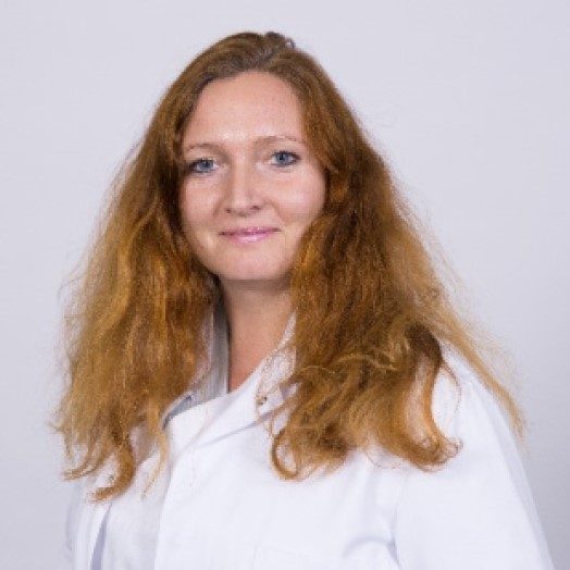 Portrait von Andrea Diehl, Fachärztin für Allgemeinmedizin und Anthroposophische Medizin, Referentin für Online Seminare bei der Helixor Heilmittel GmbH