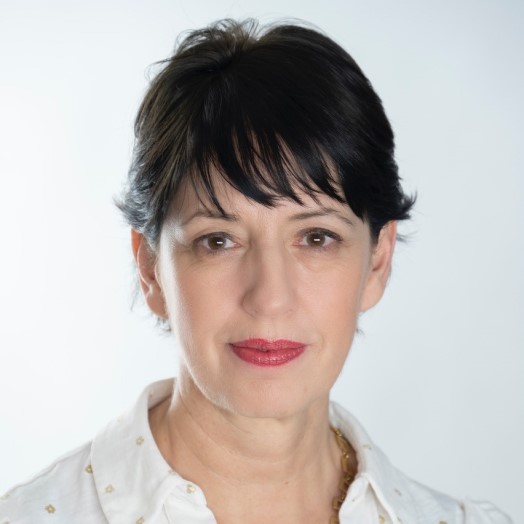 Portrait von Andrea Diehl, Fachärztin für Allgemeinmedizin und Anthroposophische Medizin, Referentin für Online Seminare bei der Helixor Heilmittel GmbH