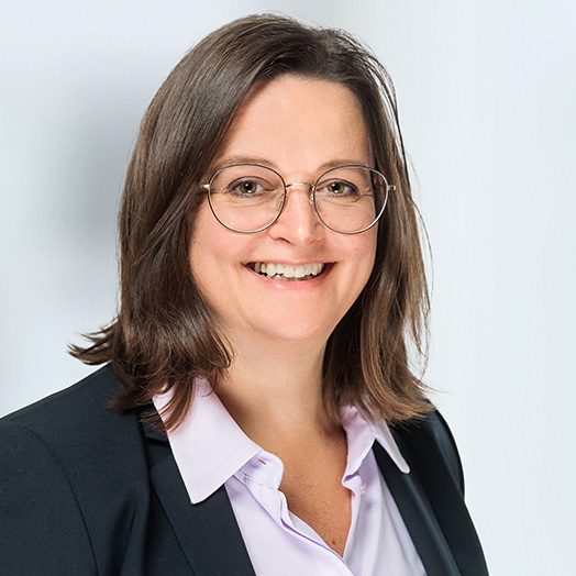 Portrait von Andrea Diehl, Fachärztin für Allgemeinmedizin und Anthroposophische Medizin, Referentin für Online Seminare bei der Helixor Heilmittel GmbH