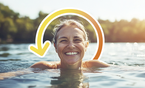 Die Misteltherapie stärkt das Immunsystem von Krebspatienten: Frische Mistelzweige in der Hand