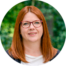 MelanieWziontek_215 x 215 Portrait von Dr. med. Xenia Wagner, Fachärztin für Allgemeinmedizin bei der Helixor Heilmittel GmbH